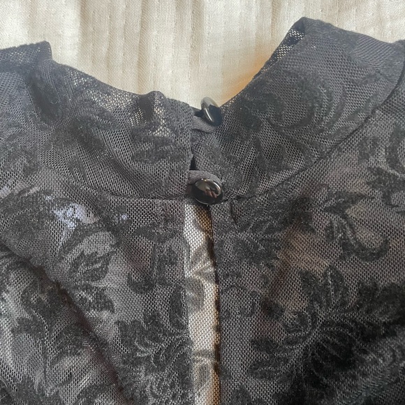 Black mock neck long sleeve floral blouse - Picture 4 of 6